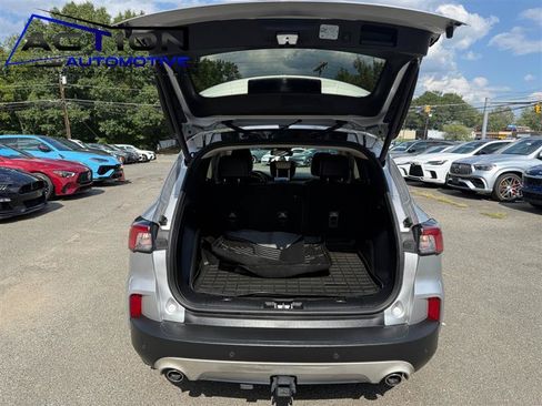 Used 2020 Ford Escape Titanium AWD/4WD image 18