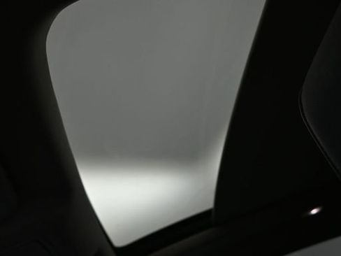 Used 2022 Acura MDX SH-AWD image 18