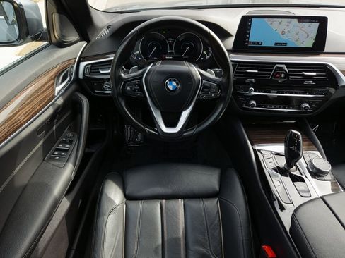 Used 2018 BMW 530e image 22