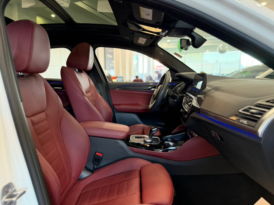 Used 2024 BMW X4 M40i w/ Premium Package AWD/4WD image 17