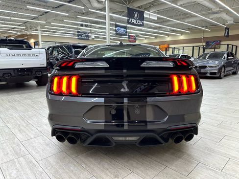 Used 2020 Ford Mustang Shelby GT500 w/ Technology Package image 8