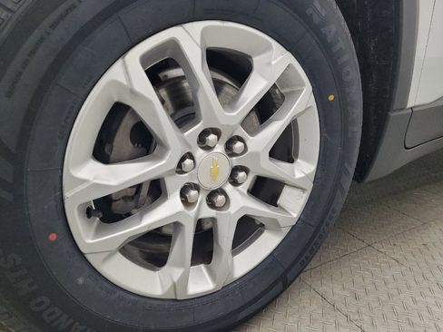 Used 2019 Chevrolet Traverse LT image 31