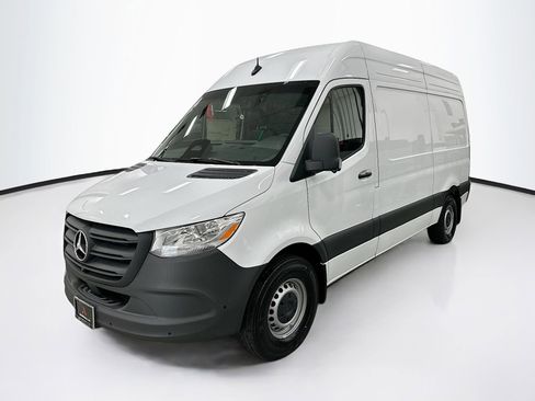 Used 2026 Mercedes-Benz Sprinter 144 Cargo image 3