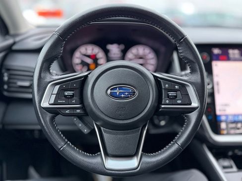 Used 2021 Subaru Outback Premium image 10