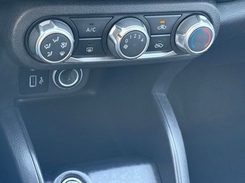 Used 2023 Nissan Kicks S image 24