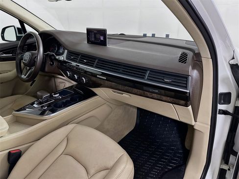 Used 2017 Audi Q7 3.0T Premium Plus image 37