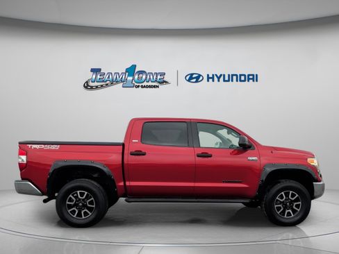 Used 2015 Toyota Tundra SR5 w/ TRD Off Road Package AWD/4WD image 9