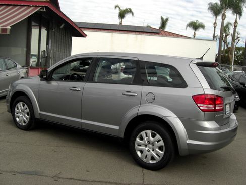 Used 2015 Dodge Journey American Value Package w/ Flexible Seating Group image 10