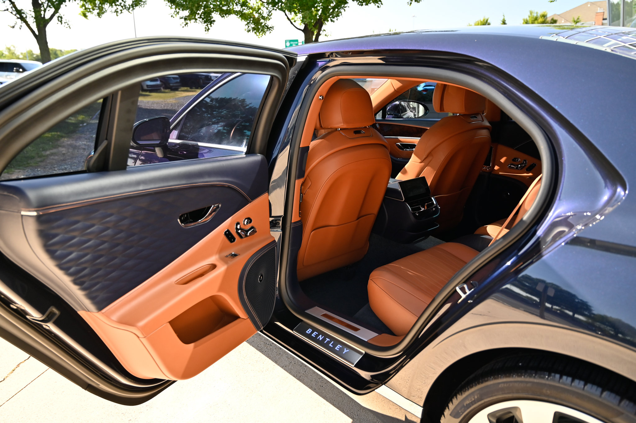 Used 2022 Bentley Flying Spur V8 AWD/4WD image 35