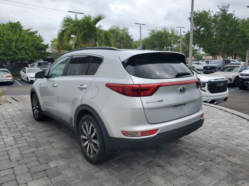 Used 2018 Kia Sportage EX w/ EX Premium Package image 2