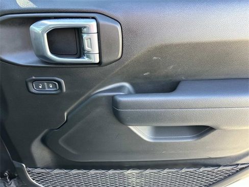 Used 2024 Jeep Gladiator Sport image 25