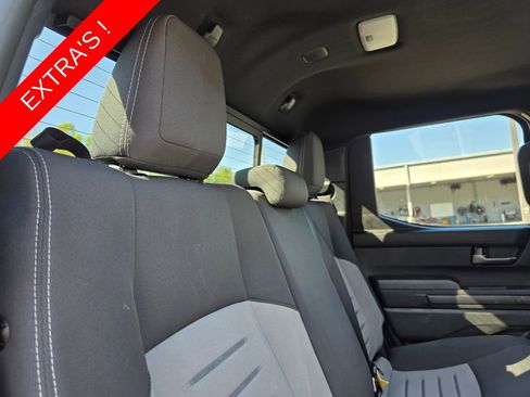 Used 2024 Toyota Tacoma TRD Off-Road w/ TRD Off Road Upgrade Package image 18