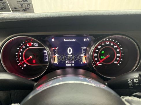 Used 2021 Jeep Wrangler Unlimited Rubicon w/ Cold Weather Group AWD/4WD image 16