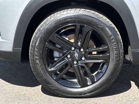Certified 2024 Chevrolet Trax ACTIV w/ Sunroof Package FWD image 8