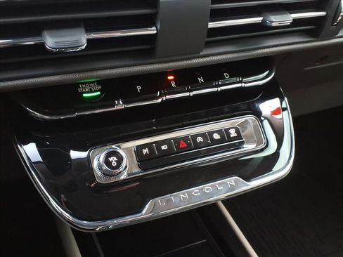 Used 2023 Lincoln Corsair Reserve image 11