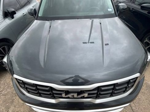 Certified 2024 Kia Telluride S w/ S Sunroof Package FWD image 4