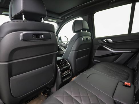 New 2026 BMW X5 xDrive50e image 21