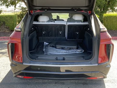 Certified 2024 Cadillac Lyriq Luxury w/ LPO, Floor Liner Package RWD image 6