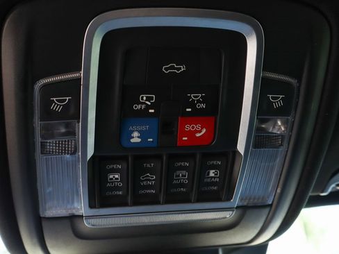 Used 2019 RAM 1500 Limited image 29