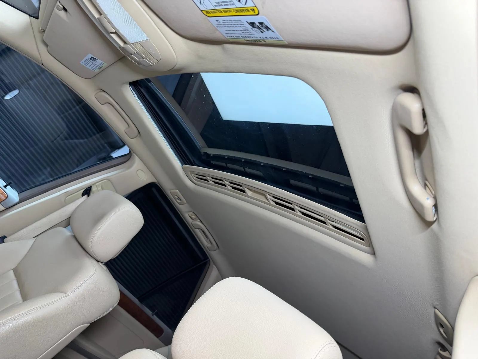Used 2007 Mercedes-Benz ML 350 4MATIC w/ P2 Pkg image 31
