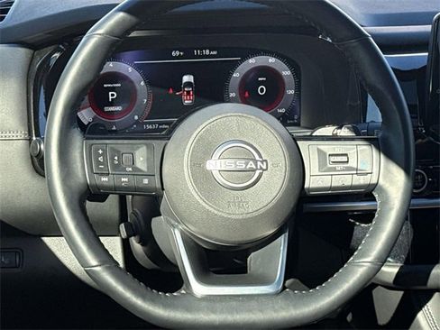 Certified 2024 Nissan Pathfinder Platinum image 7