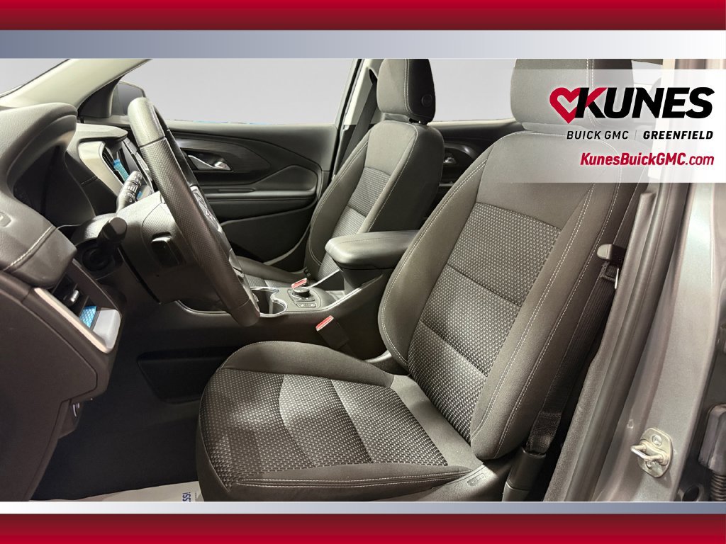 Used 2024 GMC Terrain SLE w/ Driver Convenience Package FWD image 23