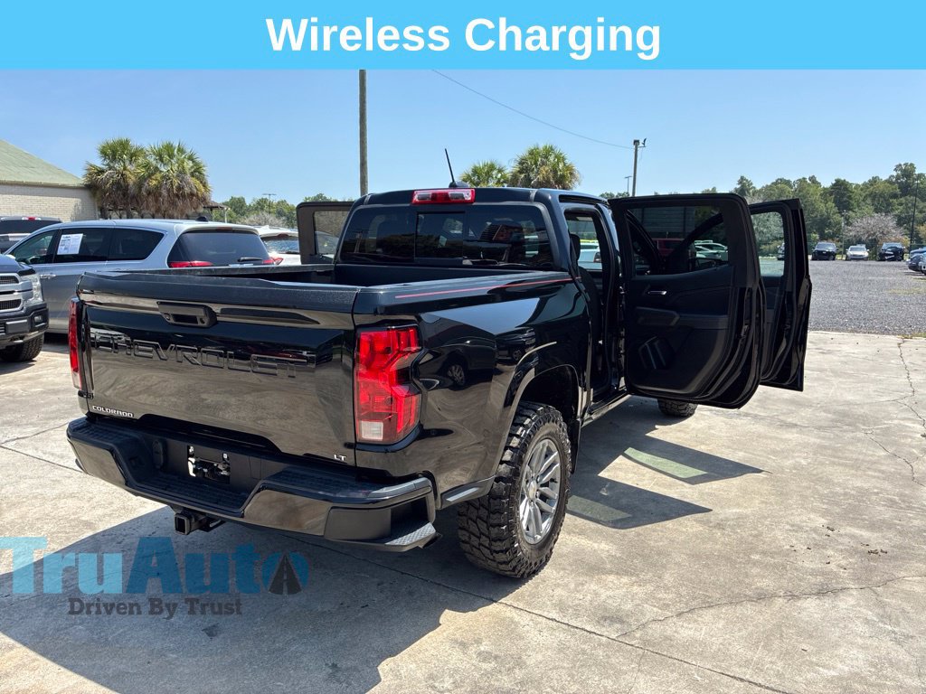 Used 2024 Chevrolet Colorado LT w/ LT Convenience Package II RWD image 17