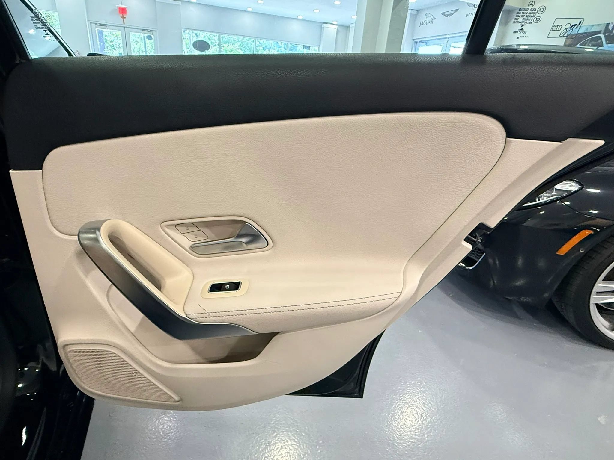Used 2020 Mercedes-Benz A 220 image 32
