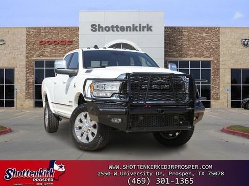 Used 2024 RAM 2500 Limited AWD/4WD image 1
