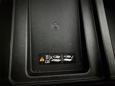 Used 2019 Chevrolet Silverado 1500 High Country w/ Technology Package image 25