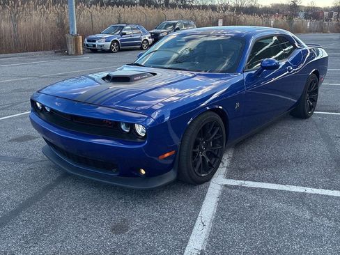 Used 2018 Dodge Challenger R/T Scat Pack image 2