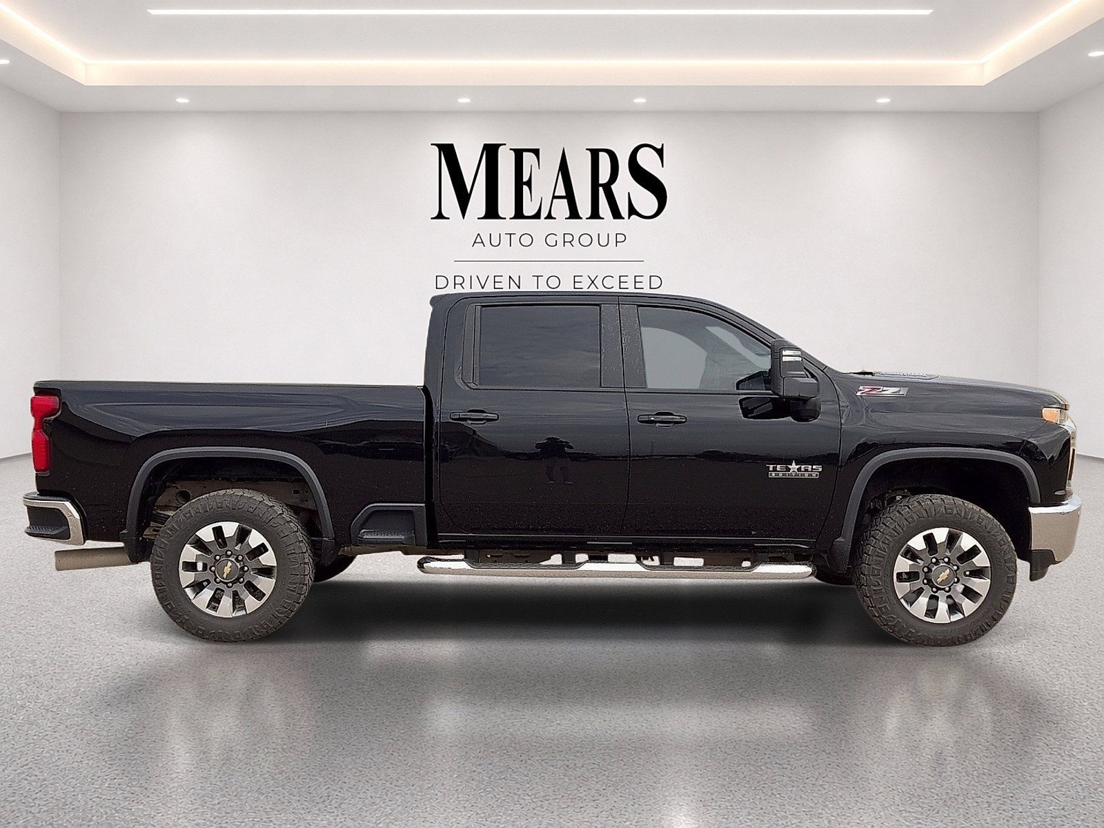 Used 2022 Chevrolet Silverado 2500 LT w/ Texas Edition AWD/4WD image 6