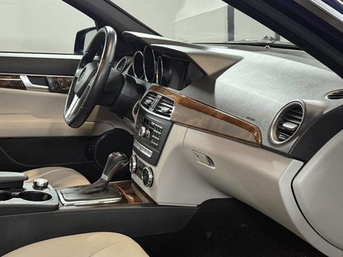 Used 2012 Mercedes-Benz C 250 Sedan image 9