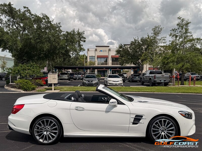 Used 2019 Mercedes-Benz SL 550 w/ Driver Assistance Package image 60