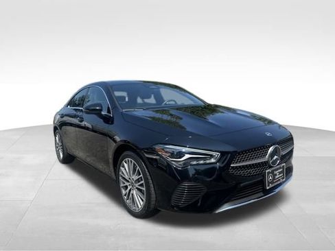 Used 2025 Mercedes-Benz CLA 250 4MATIC image 7