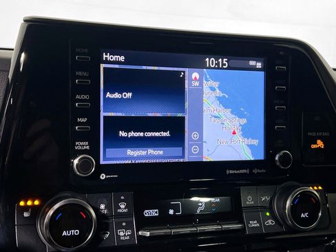 Used 2022 Toyota Highlander XLE image 28