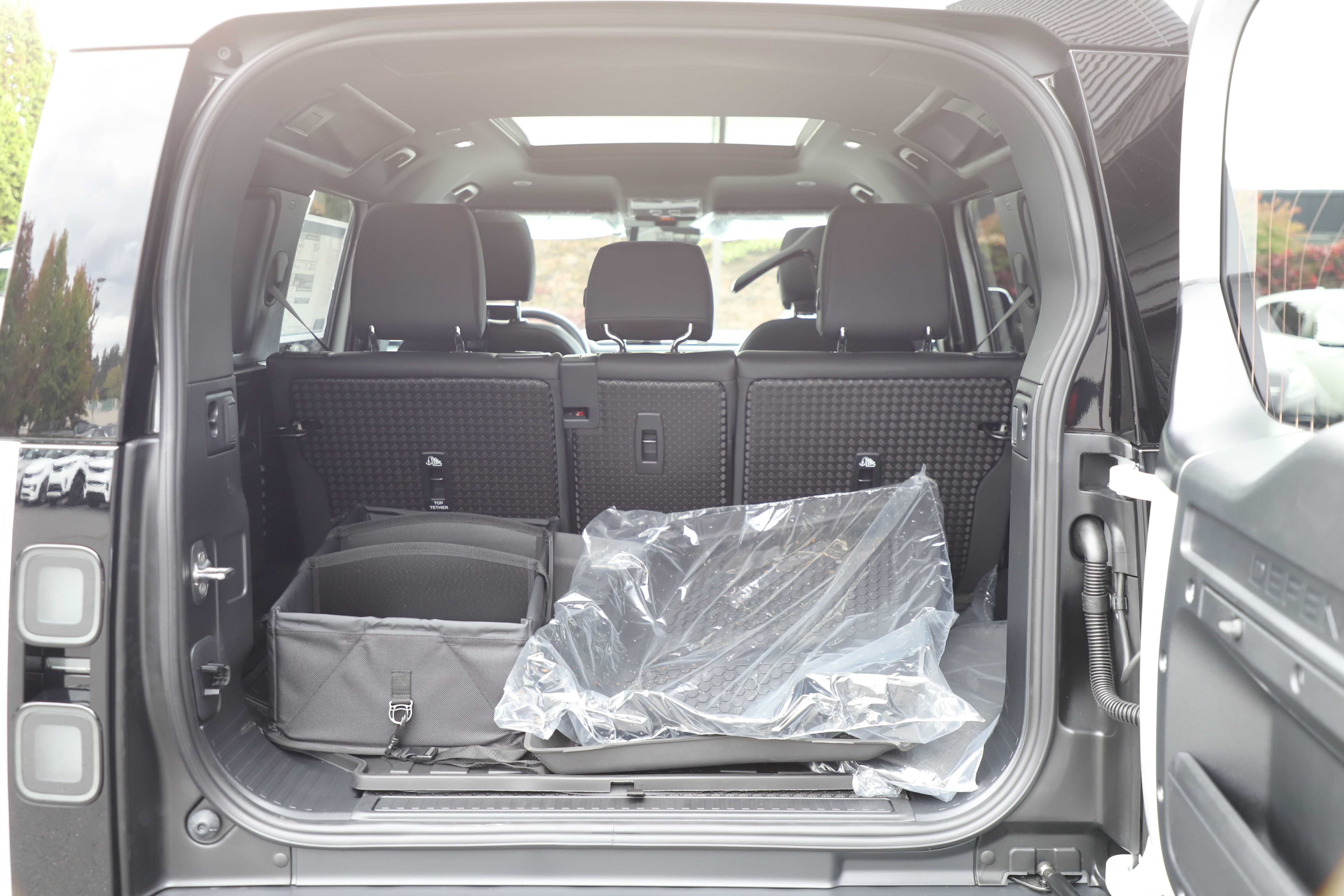 New 2026 Land Rover Defender 110 S AWD/4WD image 12