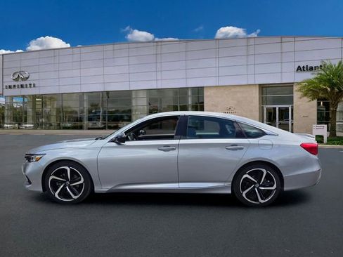 Used 2022 Honda Accord Sport image 2