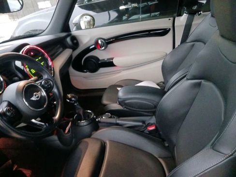 Used 2016 MINI Cooper S image 2
