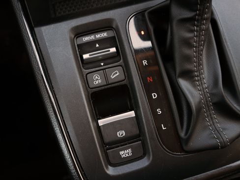 Certified 2025 Honda CR-V EX-L image 28