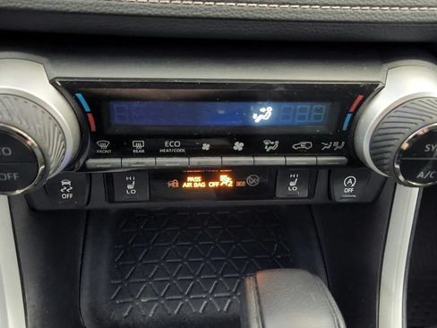 Certified 2024 Toyota RAV4 XLE AWD/4WD image 30