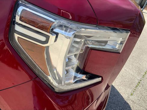 Used 2020 GMC Sierra 1500 Elevation w/ Elevation Value Package image 28