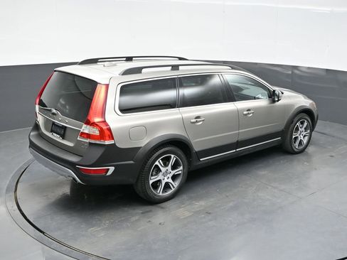 Used 2015 Volvo XC70 T6 Platinum image 35