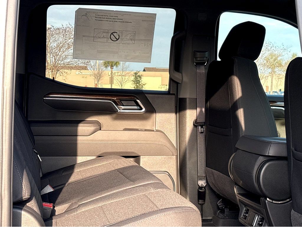 New 2025 Chevrolet Silverado 1500 LT AWD/4WD image 11