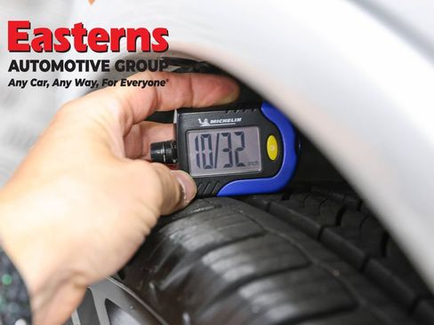 Used 2024 Dodge Durango GT RWD image 28