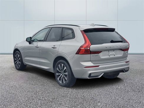 Certified 2025 Volvo XC60 B5 Plus image 6