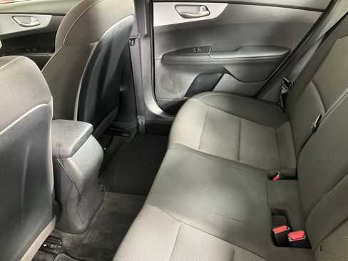 Used 2023 Kia Forte LXS image 10