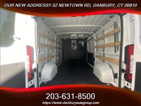 Used 2025 RAM ProMaster 2500 w/ U-Haul Equipment Group FWD image 34