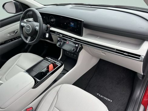 New 2026 Hyundai Tucson Limited FWD image 17