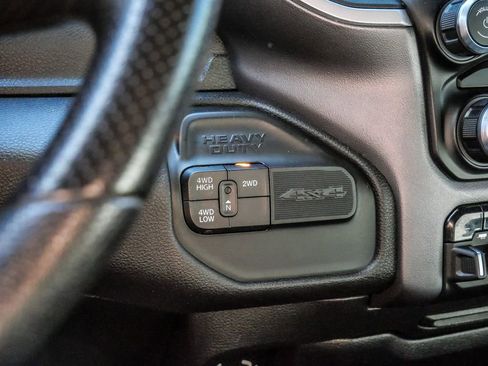 Used 2022 RAM 2500 Big Horn w/ Cold Weather Group image 29